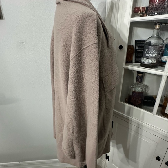 PINK - VS -Button-Up Shirt in Taupe - Picture 7 of 12